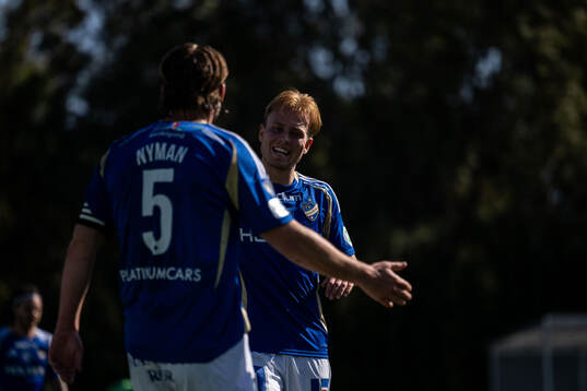 Christoffer Nyman of IFK Norrköping celebrates with Isak