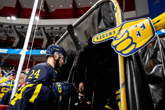 Oscar Lindberg of Sweden