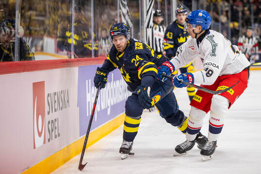 Oscar Lindberg of Sweden and Jakub Galvas of Czech Republic
