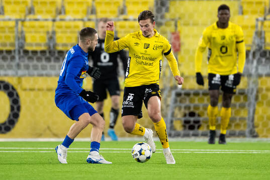 Sandefjords Loris Mettler och Elfsborgs Simon Olsson