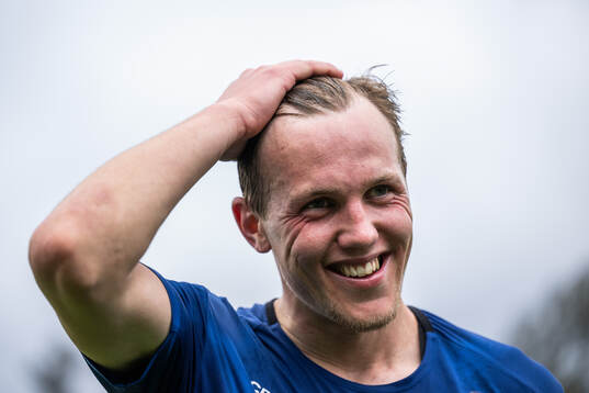 Adam Carlén intervjuas