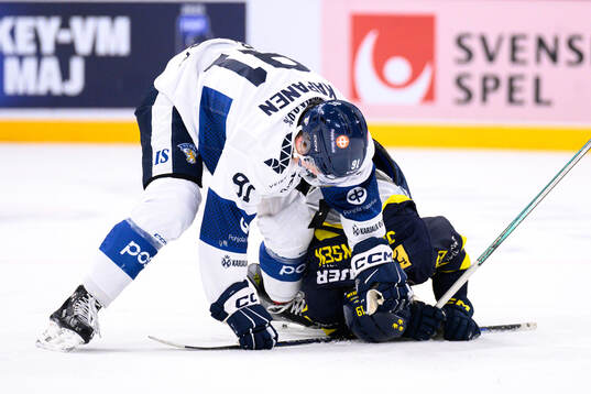 Oliver Kapanen of Finland and Marcus Sörensen of Sweden