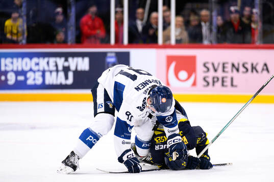 Oliver Kapanen of Finland and Marcus Sörensen of Sweden