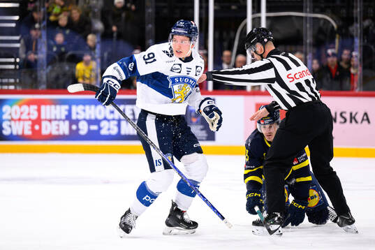 Oliver Kapanen of Finland and Marcus Sörensen of Sweden
