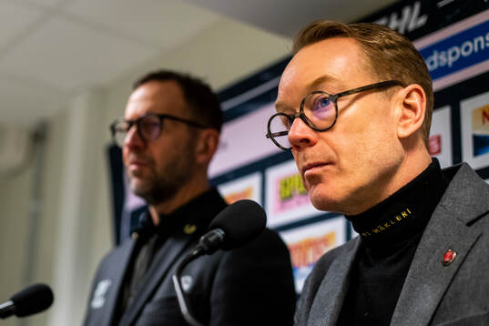 Örebros tränare Niklas Eriksson på presskonferensen