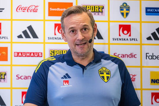 Head coach Martin Qwarmans Möller of the Swedish women's under-23 national football team at a press conference