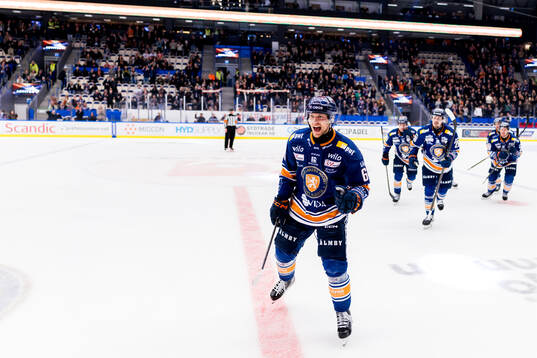 Växjös Eric Martinsson jublar