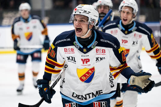 Djurgårdens Arvid Costmar jublar