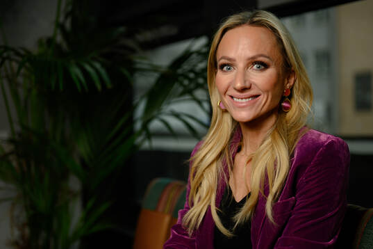 Frida Nordstrand, Programledare, poserar för porträtt