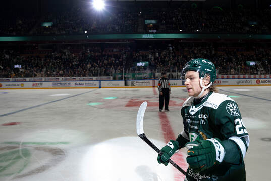 Färjestads Oskar Steen jublar