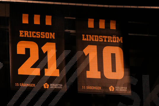Tröjorna hissade i taket för Jimmie Ericsson och Joakim