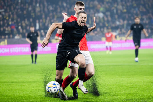 AIKs Dino Besirovic och Degerfors Adi Fisic