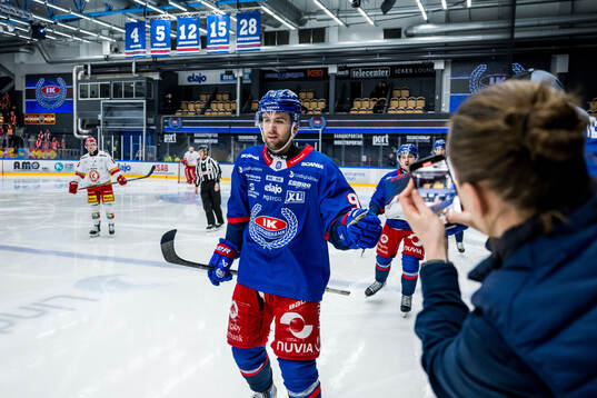 Oskarshamns Liam Hawel jublar