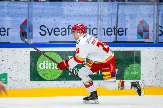 Kalmars John Dahlström jublar