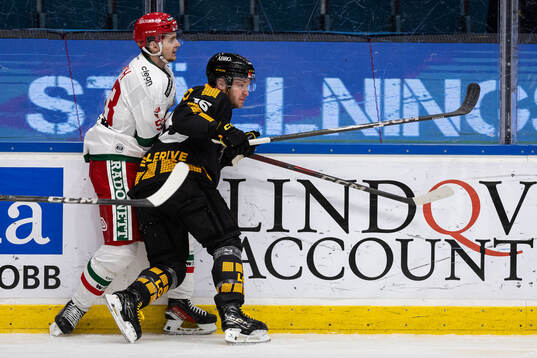 Moras Lukas Smith och AIKs Jordan Bellerive