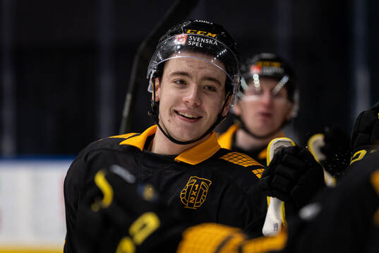 AIKs Gustav Sjöqvist jublar