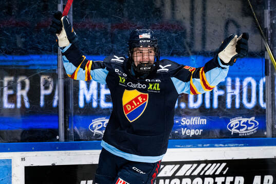 Djurgårdens Linnea Natt Och Dag jublar