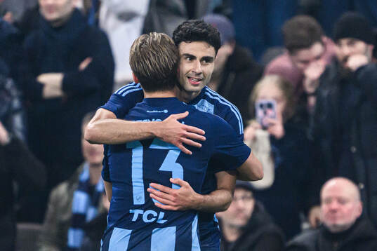 Djurgårdens Deniz Hummet  jublar efter 2-0