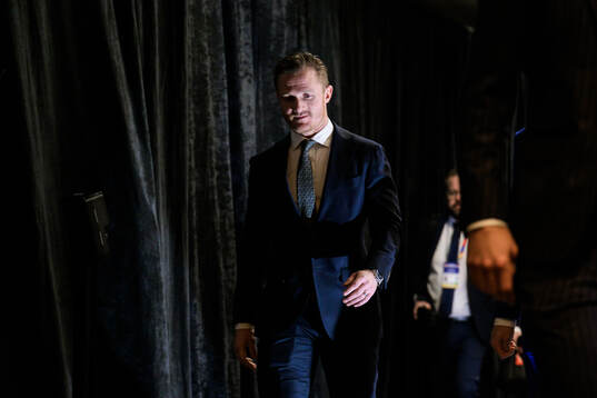 Gustav Nyquist of Sweden arrives to the arena for the Four