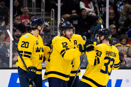 Joel Eriksson Ek, Gustav Nyquist, Erik Karlsson and Viktor