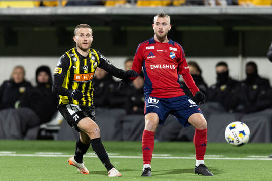 Häckens Adam Lundkvist och Östers Niklas Söderberg