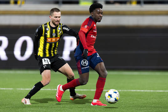 Häckens Adam Lundkvist och Östers Raymond Adjei