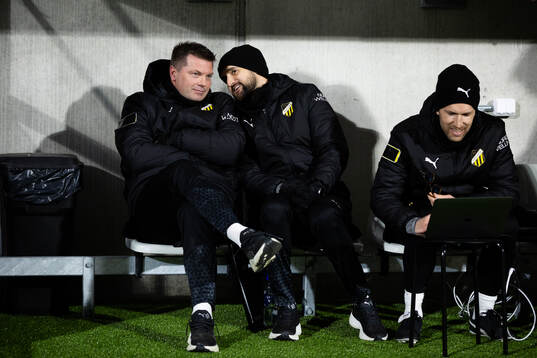 Häckens tränare Jens Gustafsson, assisterande tränare