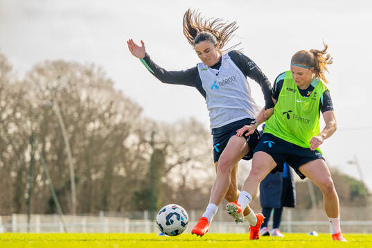 Ingrid Syrstad Engen and Signe Gaupset of the Norwegian