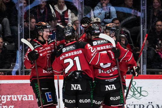 Örebros Hannes Björninen jublar