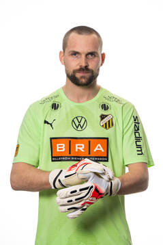 Häckens nyförvärv Oscar Jansson poserar för ett porträtt den 21 februari 2025 i Göteborg. 
