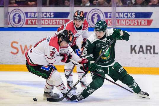 Örebros Patrik Puistola och Färjestads Joel Nyström