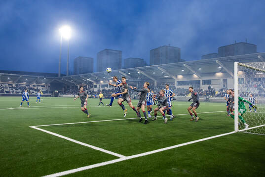 IFK Göteborgs August Erlingmark och Sandvikens Daniel