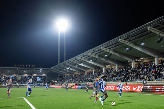 Sandvikens Kasper Harletun och IFK Göteborgs Imam Jagne
