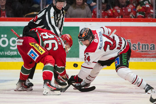 Modos Lukas Jasek och Örebros Hannes Björninen