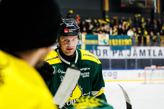 Östersunds Sebastian Fakt jublar