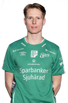 Nils Heinrici runder en porträttfotografering med Elfsborg den 28 februari 2025 i Borås. 