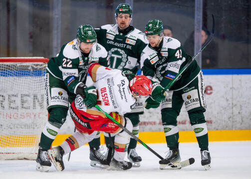 Tingsryds Oliver Bohm och Melker Eriksson mot Kalmars
