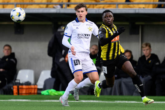 Sirius Bogdan Milovanov och Häckens Zeidane Inoussa