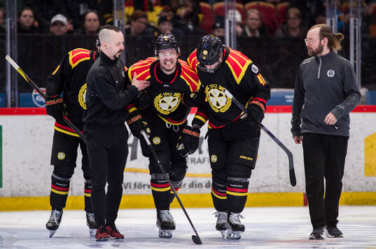 Brynäs Miks Indrasis har ont