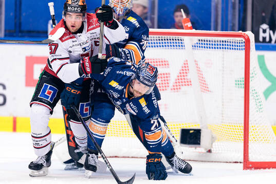 Örebros Glenn Gustafsson och Växjös Brian Cooper