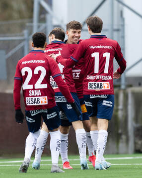 Örgrytes Daniel Paulson jublar efter 2-0