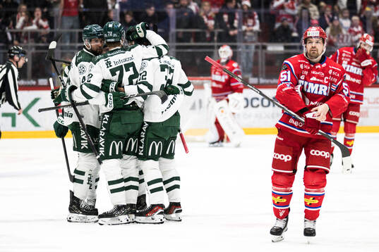 Färjestads Stian Solberg jublar