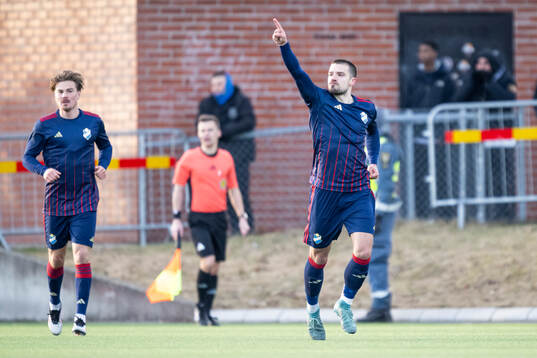 Östers Vladimir Rodic jublar efter 1-0