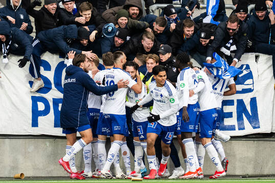 IFK Norrköpings David Moberg Karlsson jublar med