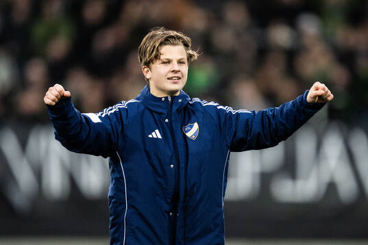 IFK Norrköpings Axel Brönner jublar