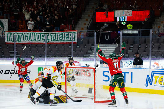 Frölundas Ella Hellman jublar