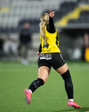 Häckens Matilda Nildén jublar efter 3-0