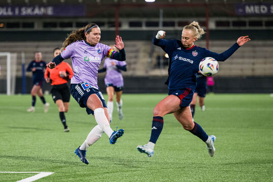 Linköpings Emma Lennartsson och Rosengårds Molly Johansson
