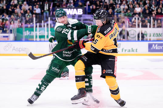 Färjestads Jeremy Salvas Groleau och Luleås David Granberg