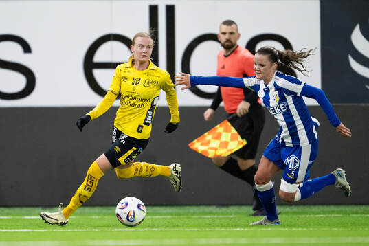 Elfsborgs Hanna Jiozon och IFK Göteborgs Alice Andersson